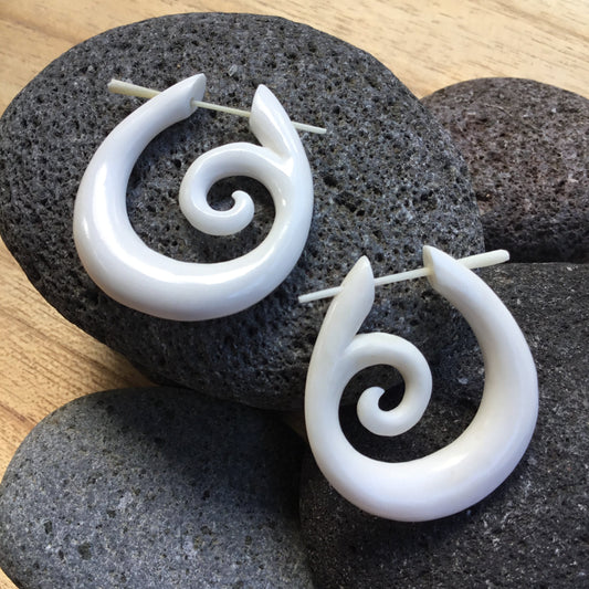 Drop Bone Earrings | White spiral earrings