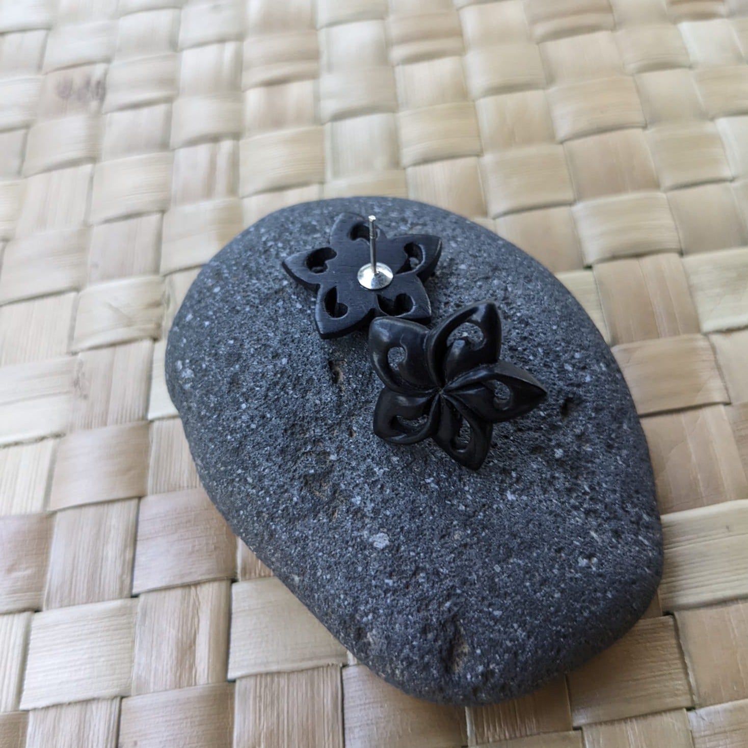 black flower plumeria earrings