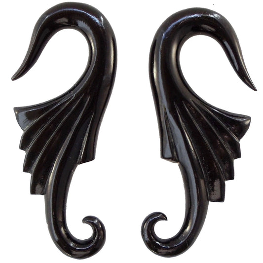 Carved Gauges | 2 gauge earrings, black horn.
