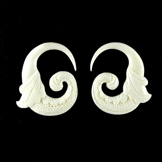 Gage Body Jewelry | white earrings, 6 gauge4, bone.