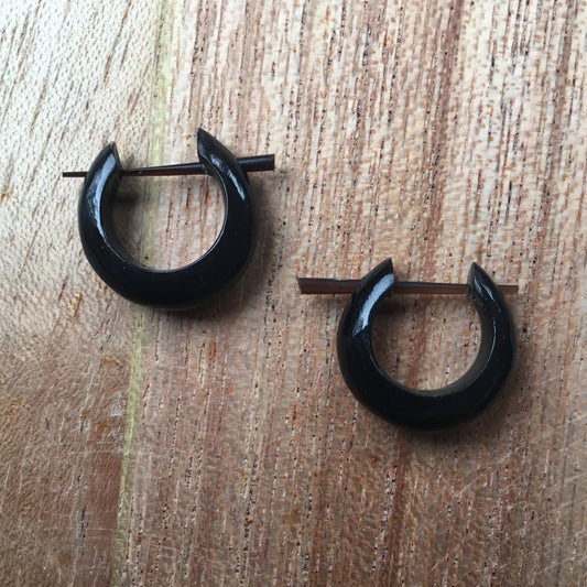 Round Hawaiian Island Jewelry | boho earrings, black