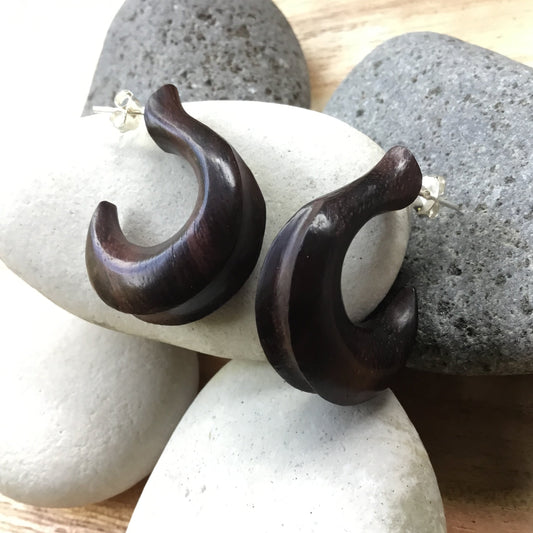 Curve Hoop Earrings | elegant cured wood hoop earrings on silver stud