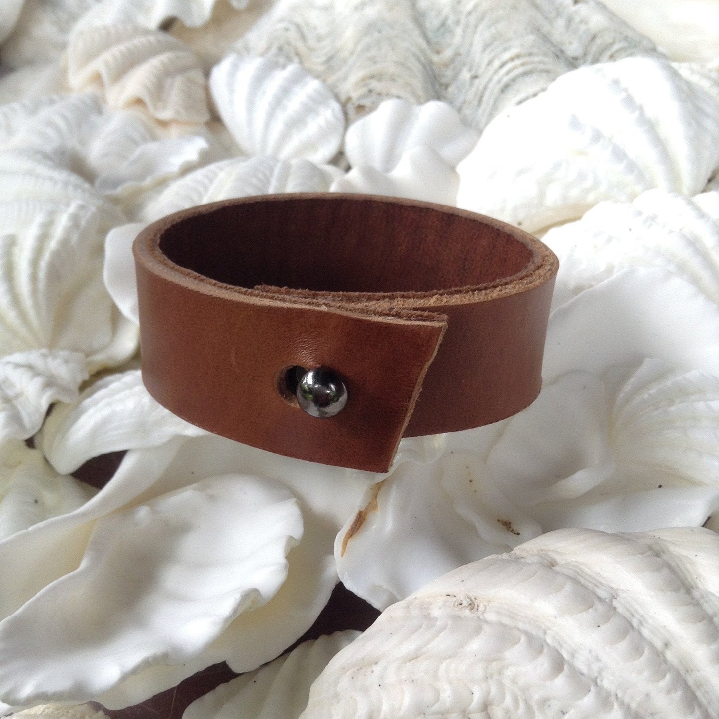 Classic Kidskin lined Caramel leather bracelet. small.