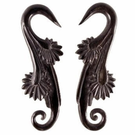 For stretched ears Horn Jewelry | Gauges :|: Willow, 4 gauge earrings, black.