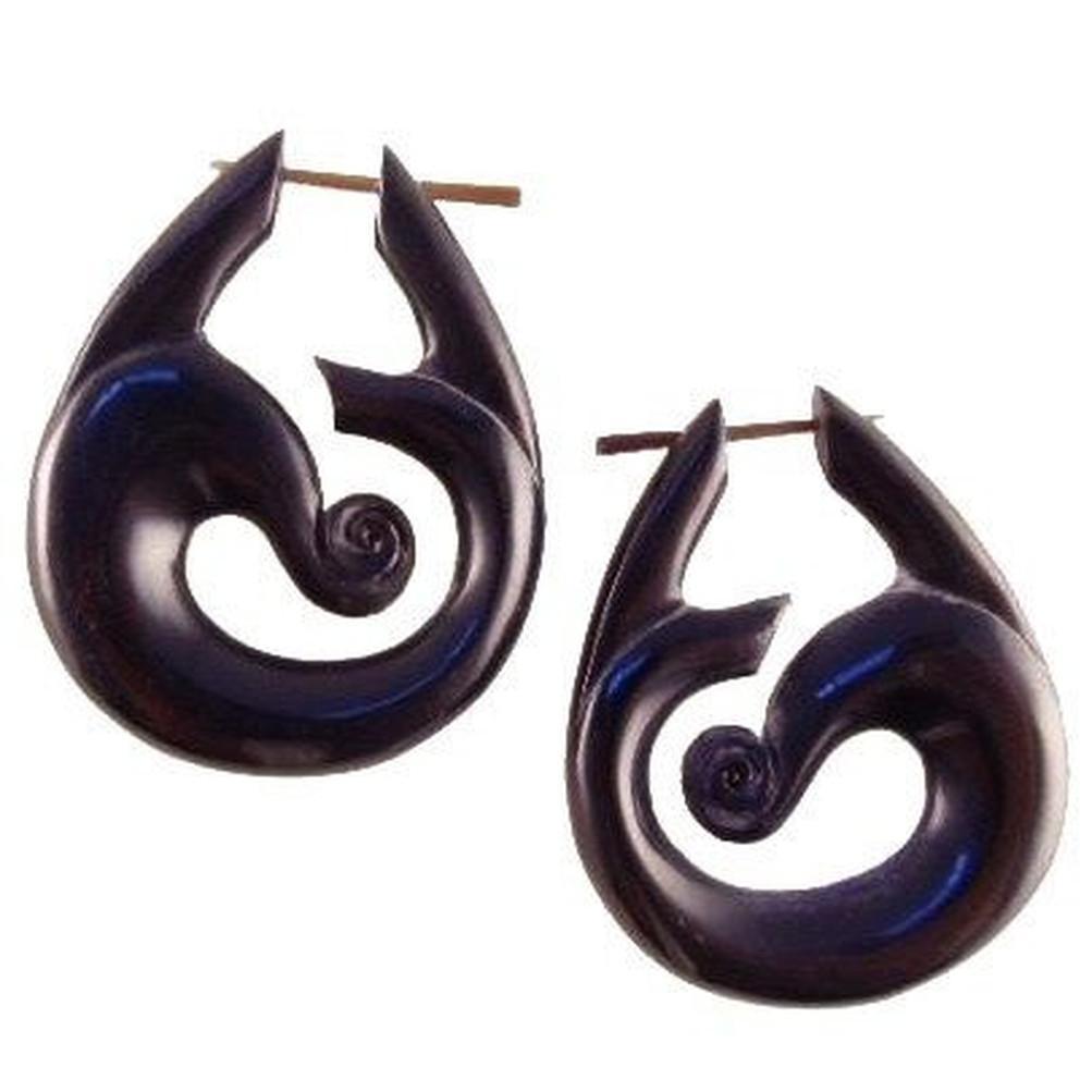 Horn Jewelry :|: Tribal Island Wind. Black Earrings.