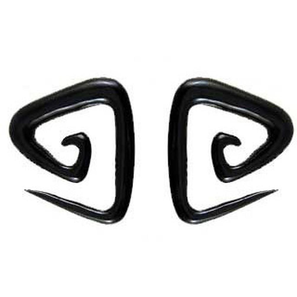 Gauge Earrings :|: Triangle spiral. 0 gauge earrings, Black Horn. gauge earrings.