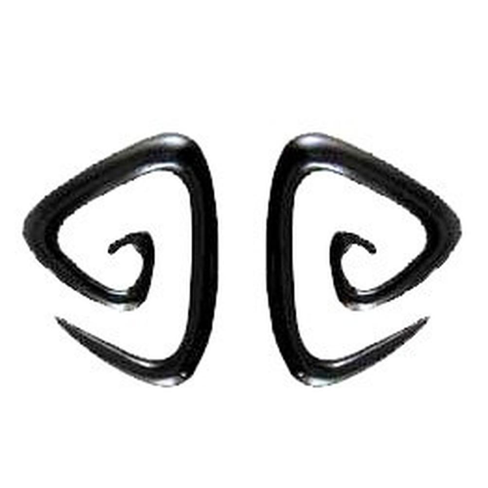 4 gauge earrings, triangle, spiral, black