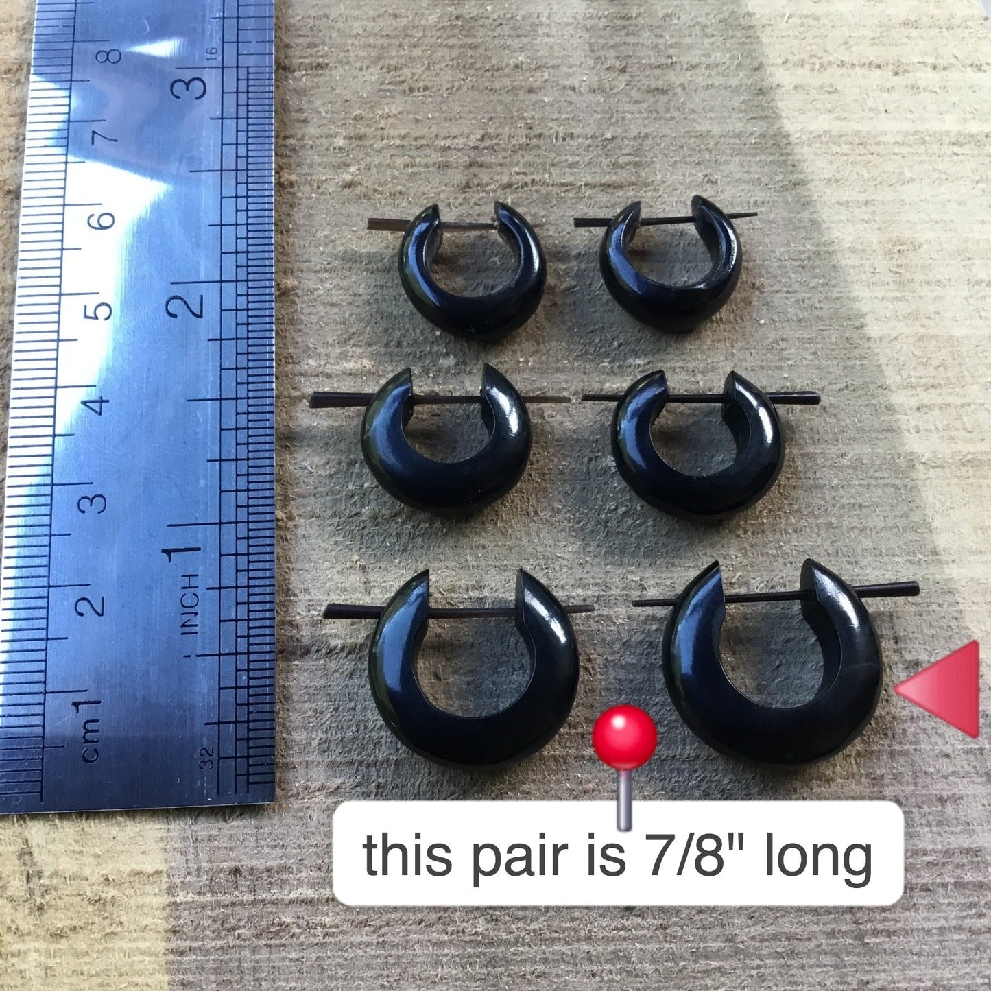 black earrings size