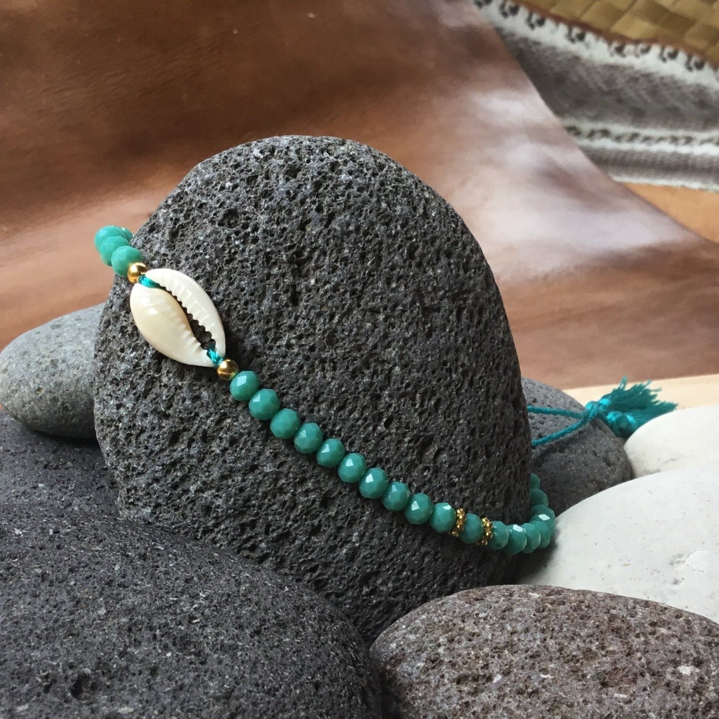 Boho island shell and blue crystal bracelet.