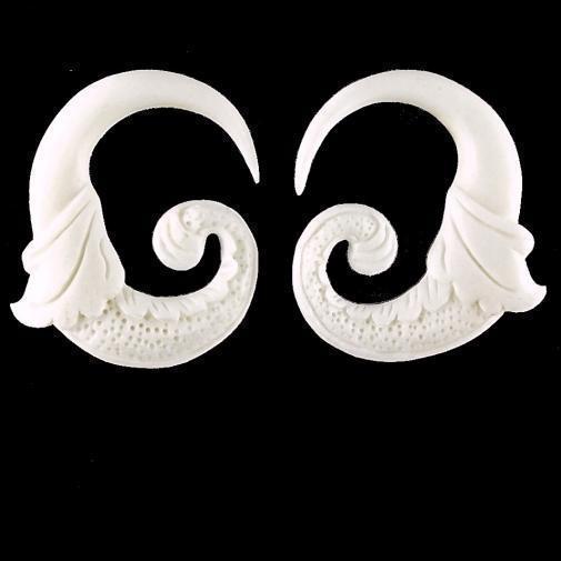 White Earrings for stretched ears | Gauges :|: Nectar. 4 gauge earrings, bone Earrings.
