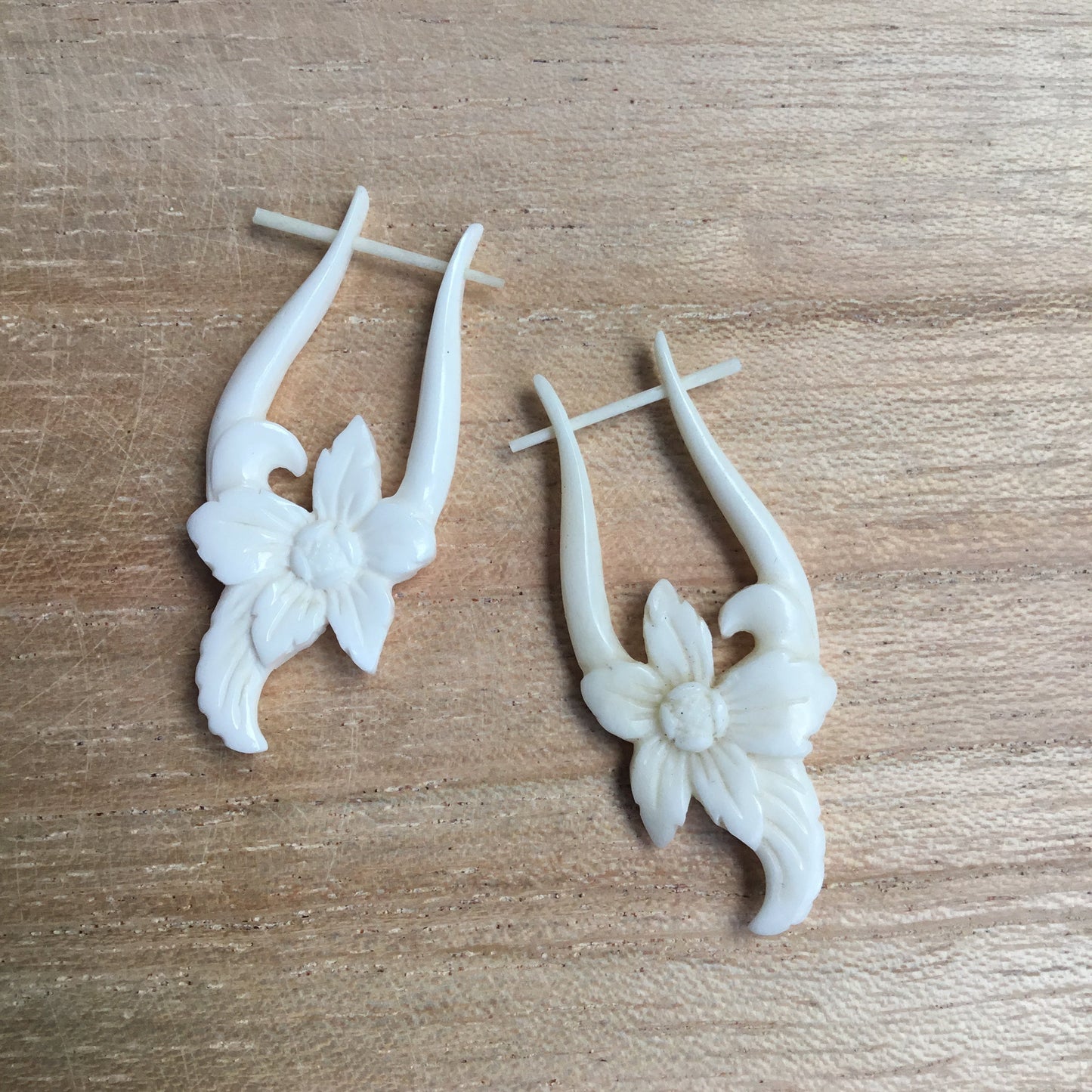 Orchid White flower earrings, bone.