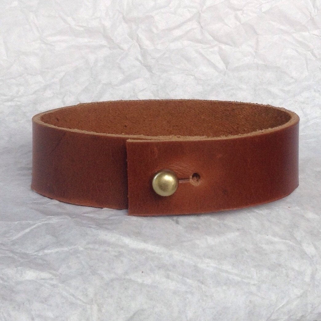 Basic leather strap bracelet.