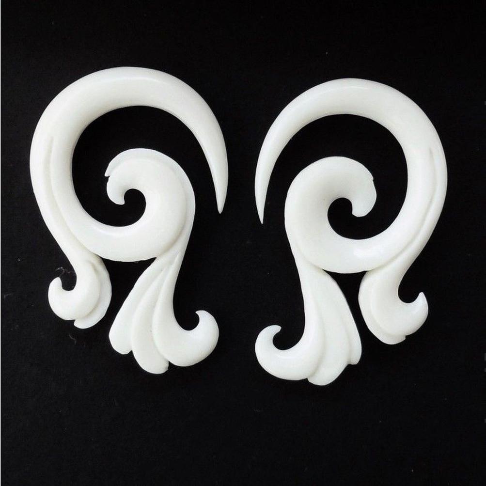 Gauge Earrings :|: Celestial Talon. Bone 4g, Organic Body Jewelry. | Piercing Jewelry