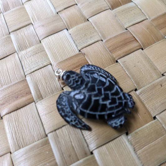 black sea turtle necklace