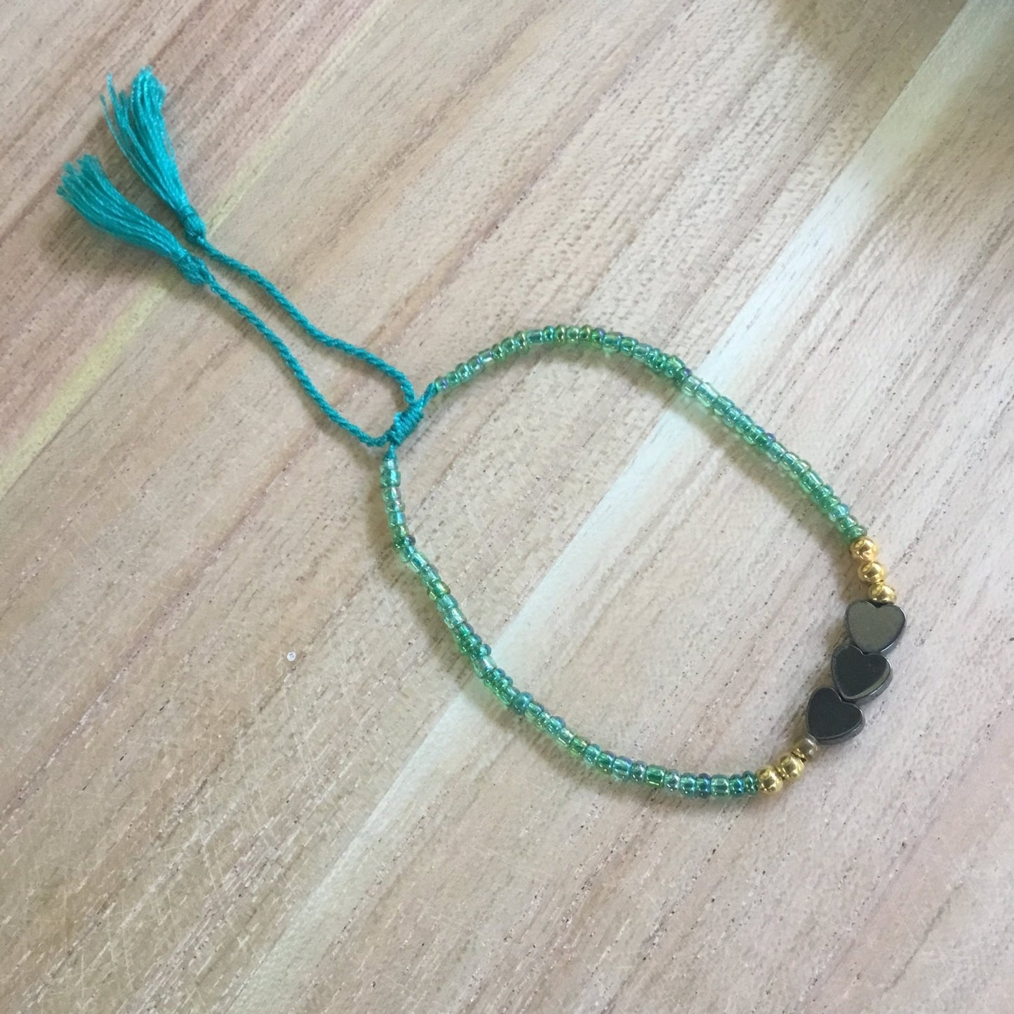 thin bead bracelet, blue