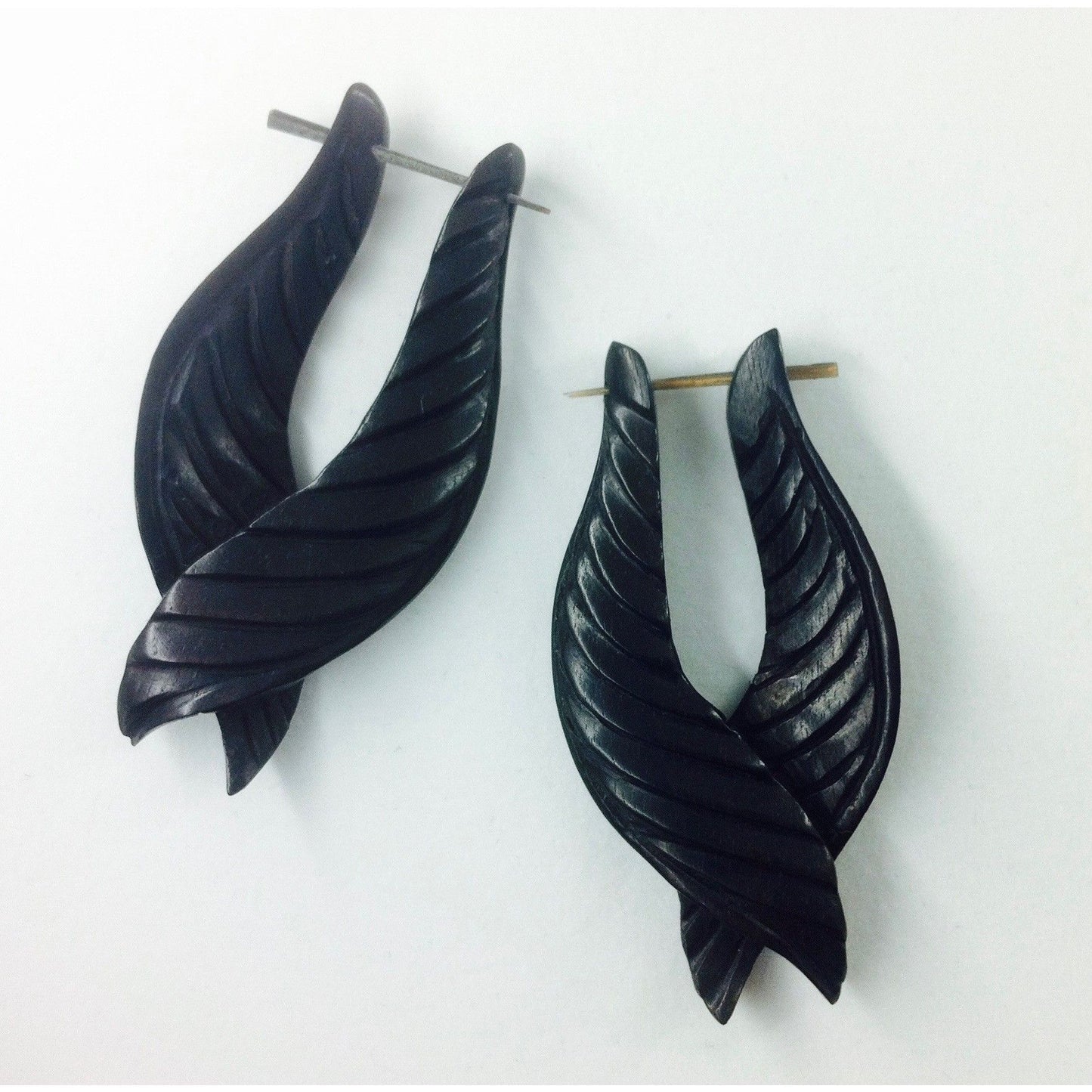 Natural Jewelry :|: Feathered Twist. Black. Wooden Earrings. | Wooden Earrings