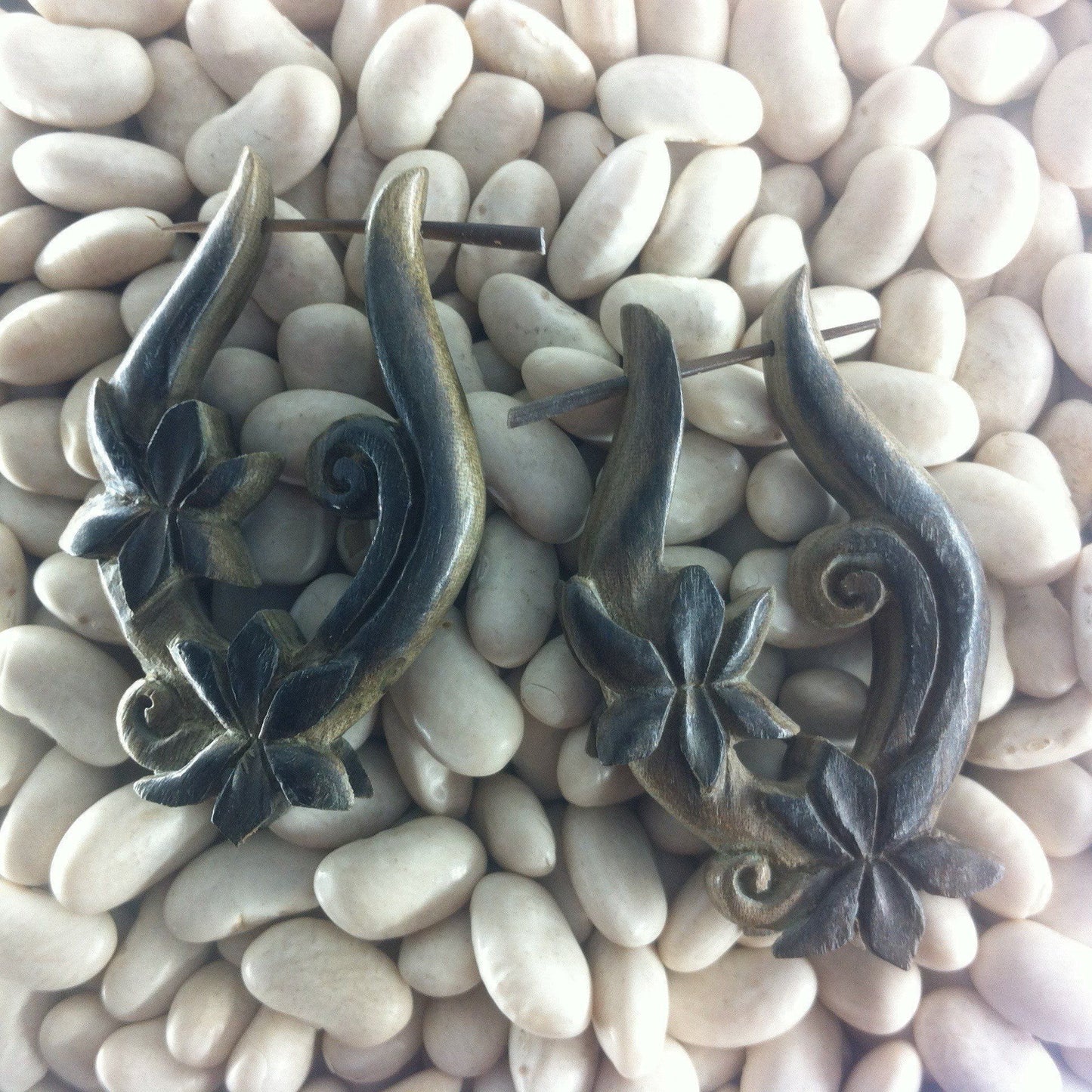 Natural Jewelry :|: Lotus Vine. Gray. Wooden Earrings. Hibiscus wood.